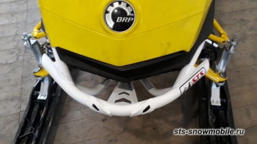 Передний усиленный бампер для Summit 4G . Совместим с дополнительной пластиковой защитой* (толстостенная труба АМГ5) артикул STSПБс016