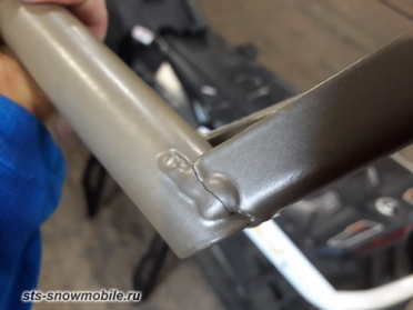 Задний бампер на снегоход Boondocker LYNX DS850 (длина гусеницы-3900) артикул STSЗБс015