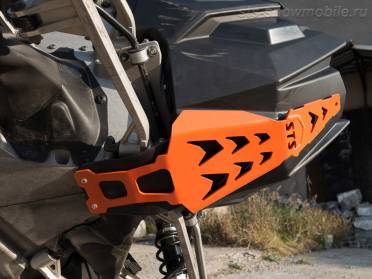 Снегоход Polaris Axys