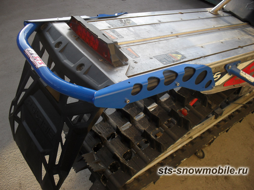 Задний бампер 