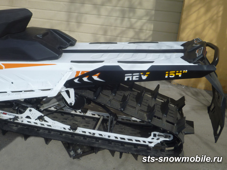 НОВИНКА! Задний бампер на Ski-Doo Summit 850 (154 дюйма) артикул STSЗБс016